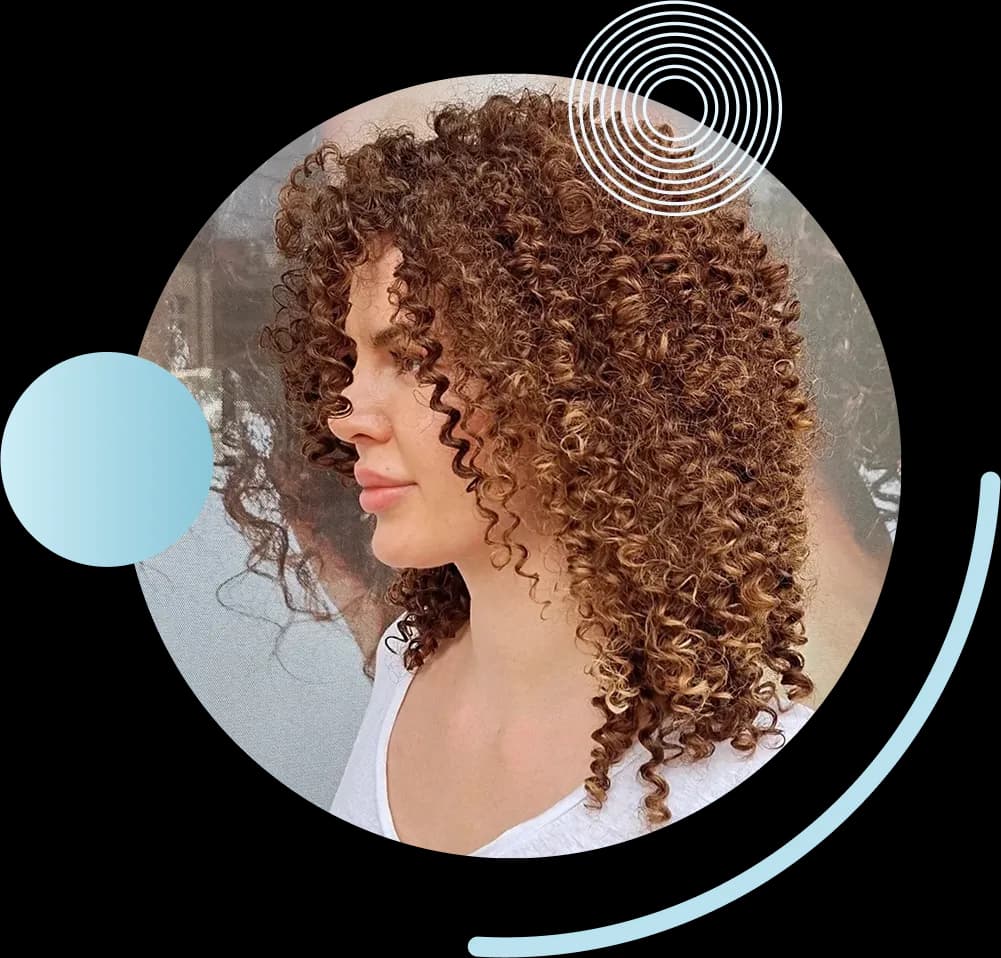 Mizone beauty devojka smedja afro kovrzdava frizura minival