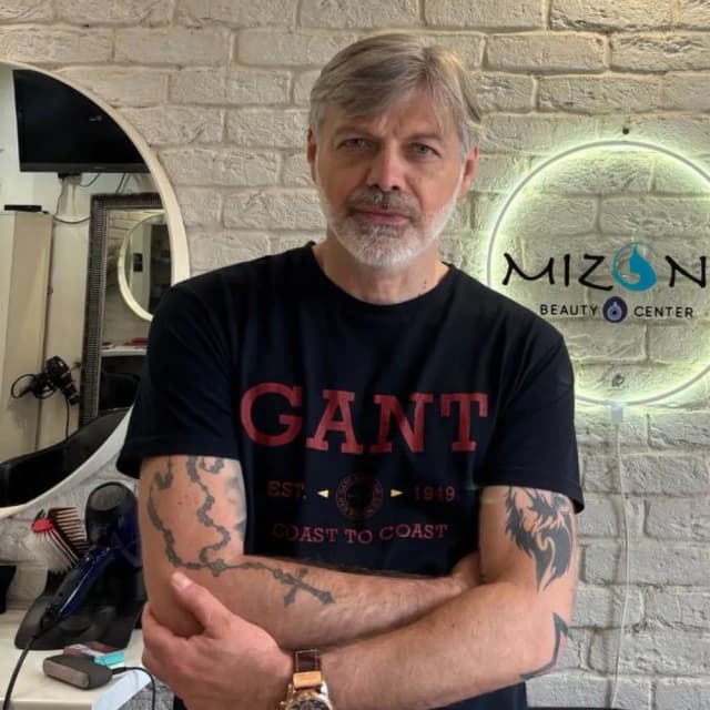 Zoran Miljković specijalista za minival i afrominival frizure